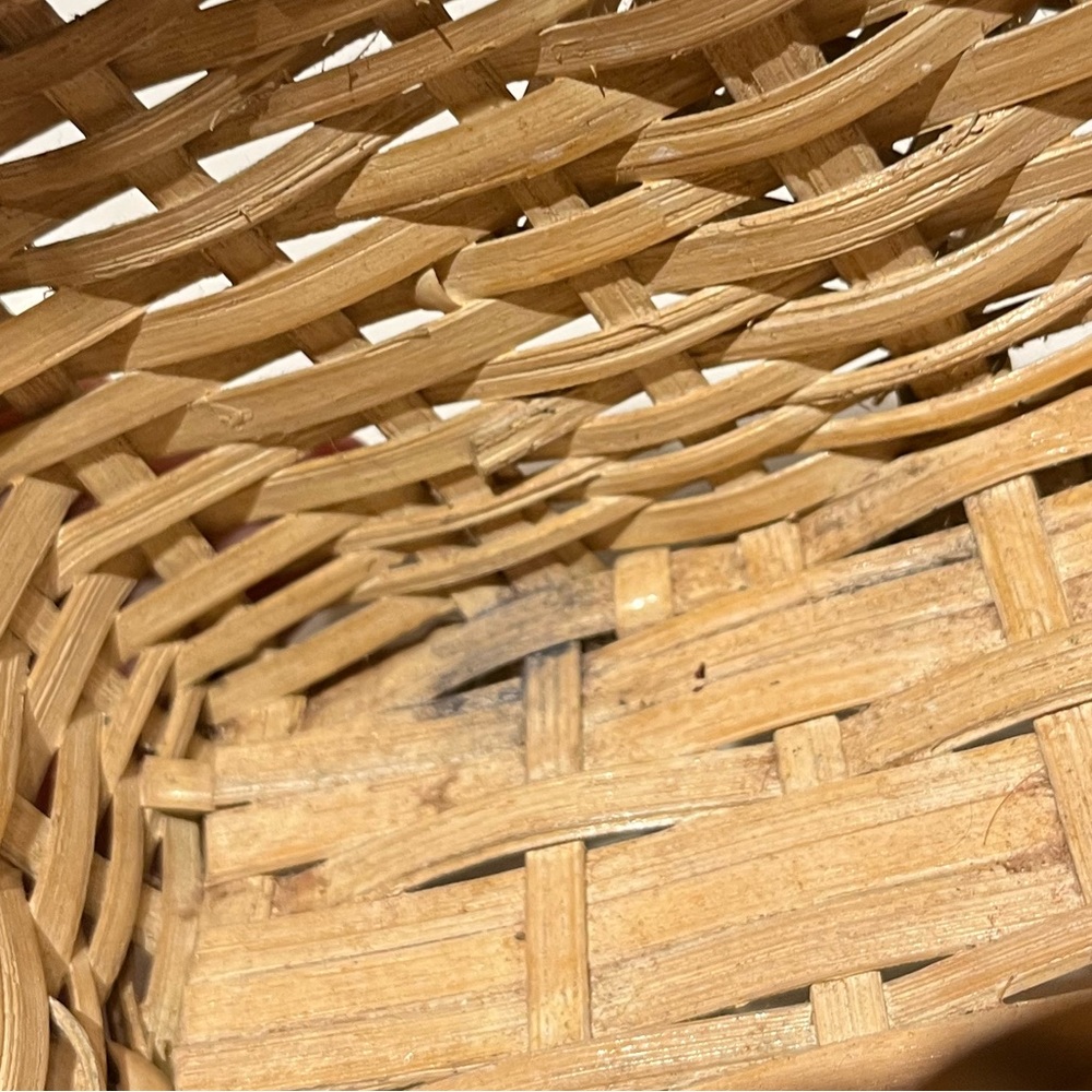 Vintage geometric design basket - Picture 5 of 7
